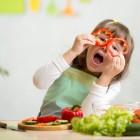3 pași ca să îi împrietenim pe copii cu fructele și legumele