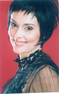 Actriţa Manuela Golescu prezinta noul CD “ce-i dragostea?”